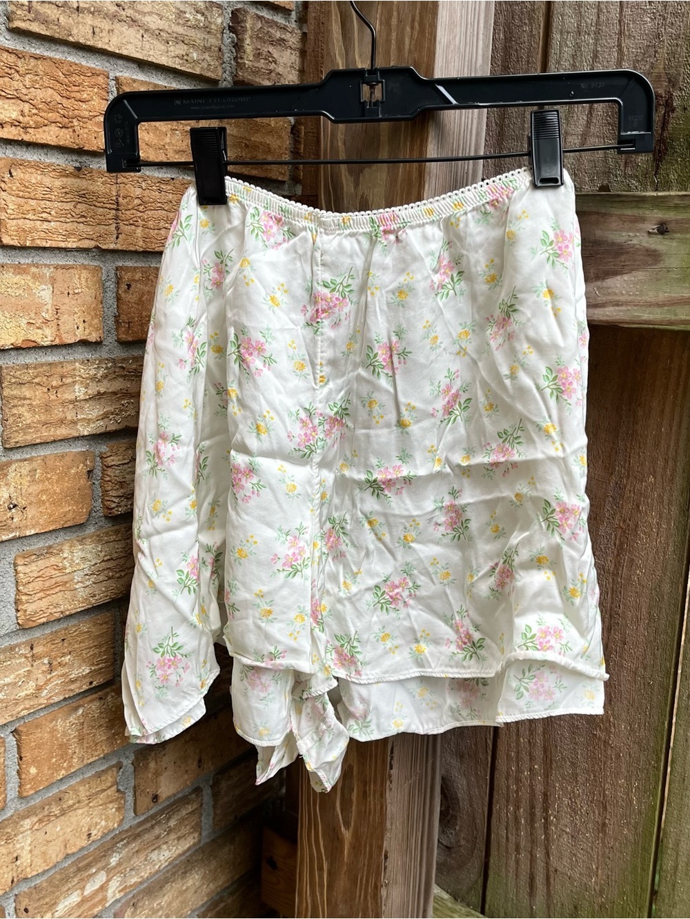 aerie White Floral Elastic-Waist Satin Shorts with Pink & Yellow Blossoms